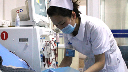 雅安仁康醫(yī)院血透室護士長魏仙瓊：她把病人當親人照顧