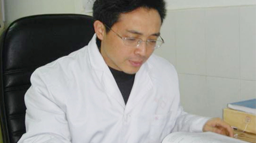 雅安仁康醫(yī)院院長崔建強：尋找理想與現(xiàn)實的結(jié)合點